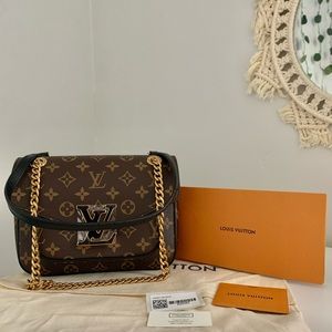Louie Vuitton Passy Purse